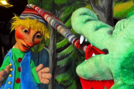 „Kasper und der Ritter Kunibert“: Picknickdecken-Puppentheater am Sonntag, 13. September, um 15 Uhr im Garten der Wewelsburg